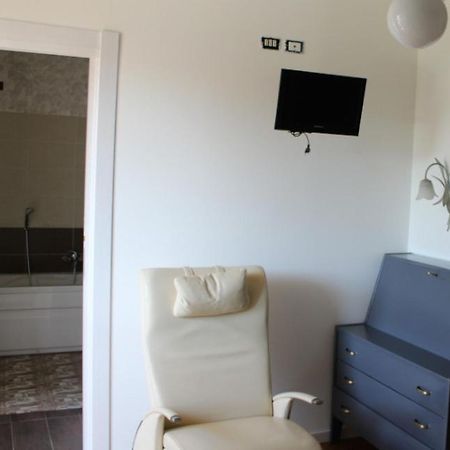 B&B Via Roma Cesate Bagian luar foto