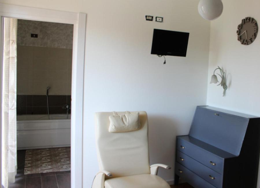 B&B Via Roma Cesate Bagian luar foto